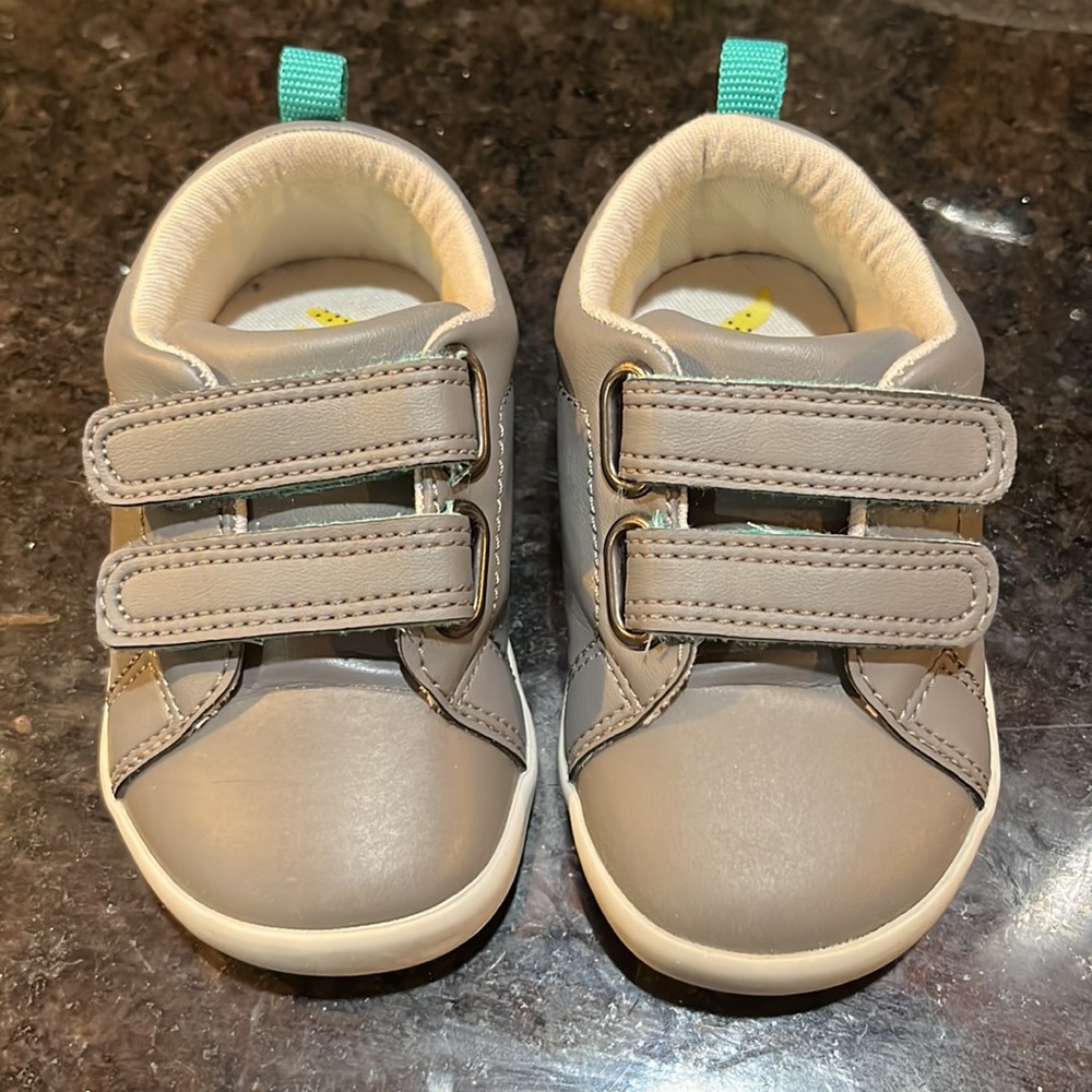 Ten Little brand Good Condition Shoes Size 6